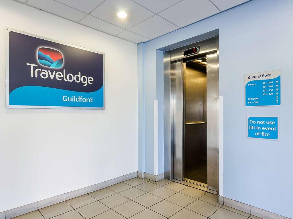 Travelodge Guildford Exteriör bild